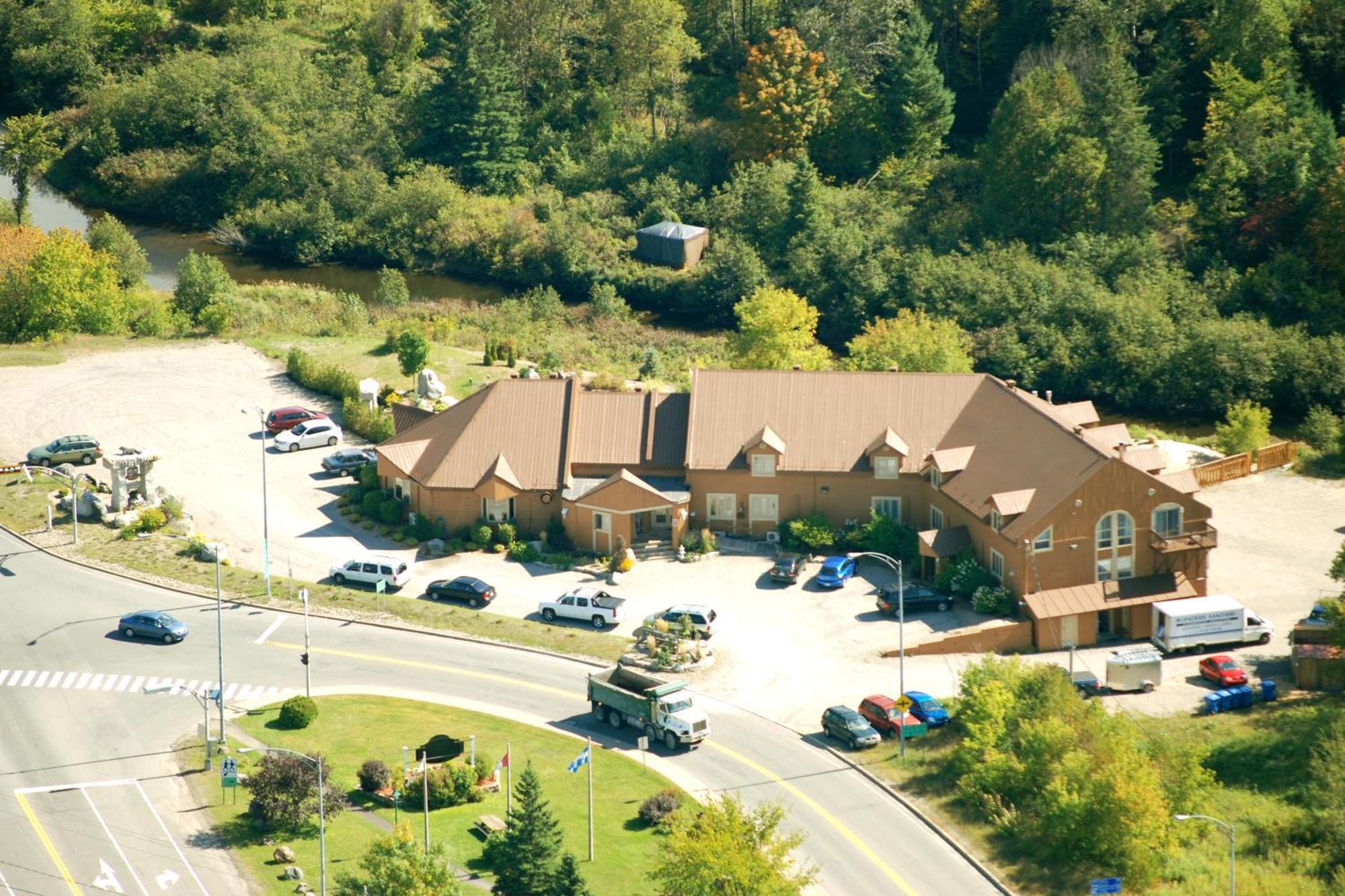 Hotel Alila Saint-Sauveur-des-Monts 外观 照片